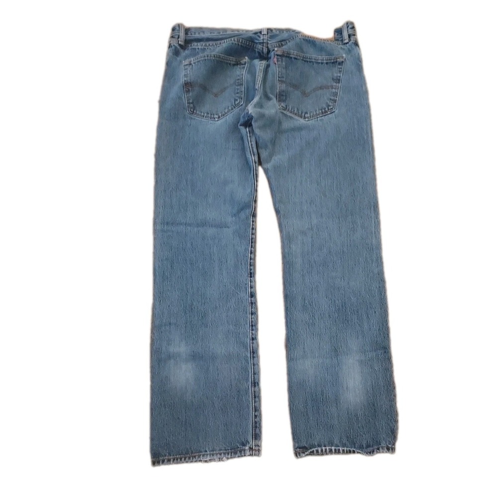 Levi's Men's 501 35x32 Original Straight Fit Jeans - Light Wash Denim Button Fly - Picture 3 of 7